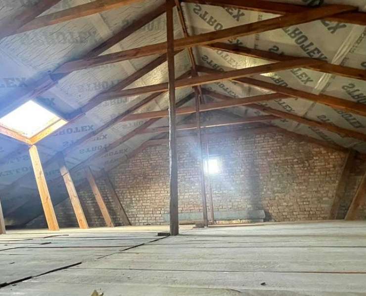 Продажа дом в Стоянке с солнечными панелями. Агентство недвижимости