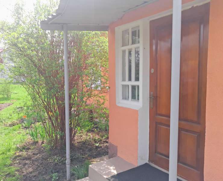 Продажа частный дом с участком 33 сотками в селе Бабинцы Бородянка. Агентство недвижимости