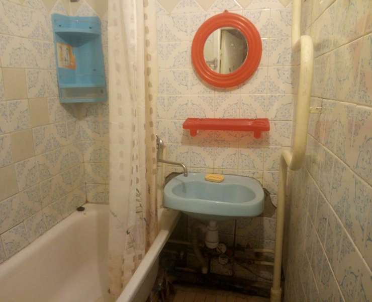 Продажа 2 двухкомнатная квартира Борщаговка улица Булгакова Киев. Агентство недвижимости