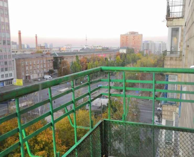 Продажа 3 трехкомнатная квартира Соломенский район бульвар Вацлава Гавела Киев. Агентство недвижимости